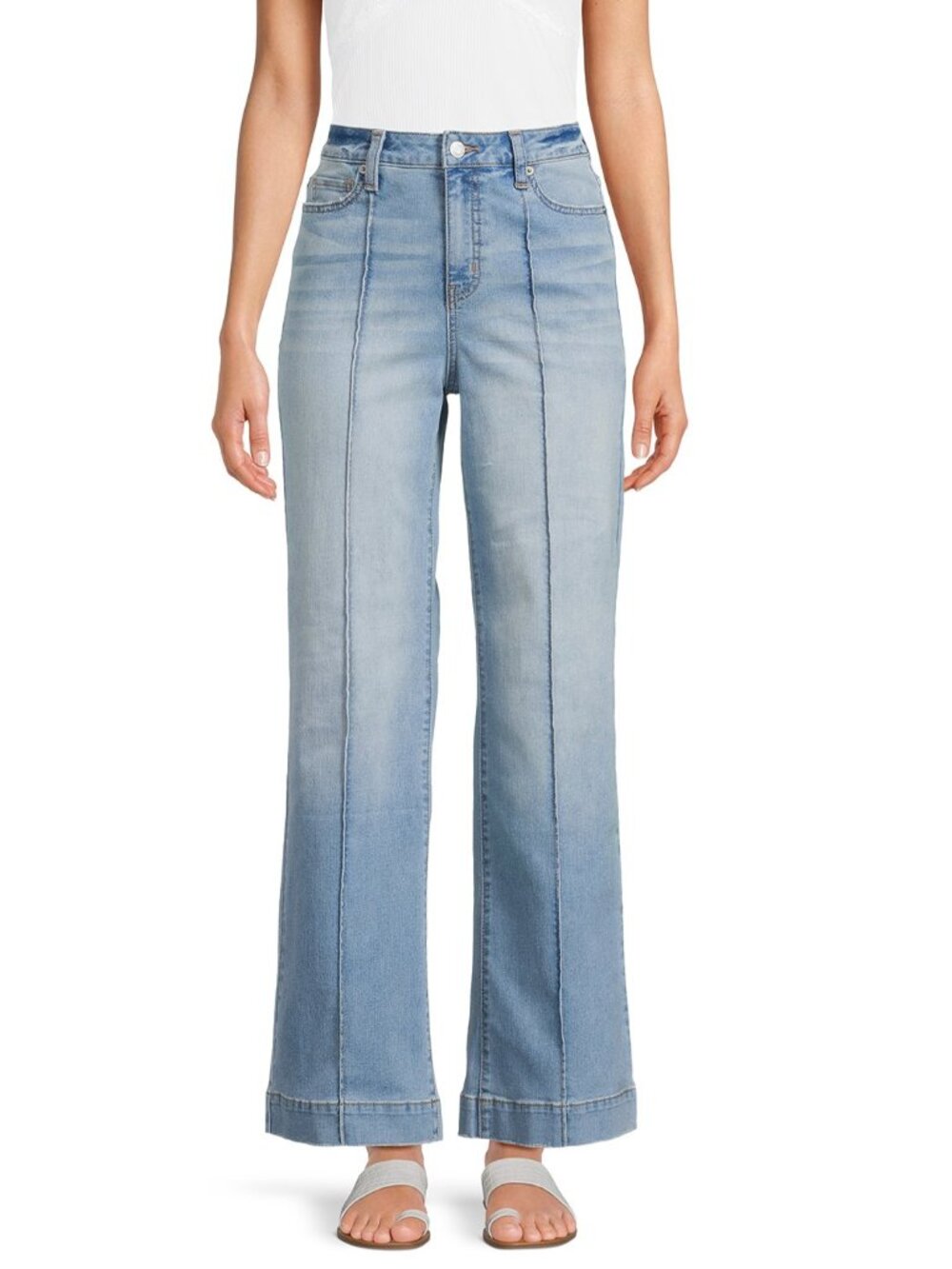 Time and Tru Women's Wide Leg Jeans with Seam (Lightwash Size 8)